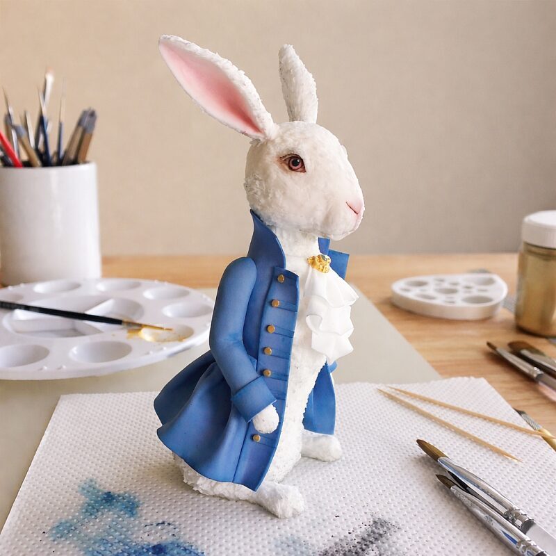 Step-by-Step Tutorial: Fondant White Rabbit Cake Topper from Alice in Wonderland - Step Preview
